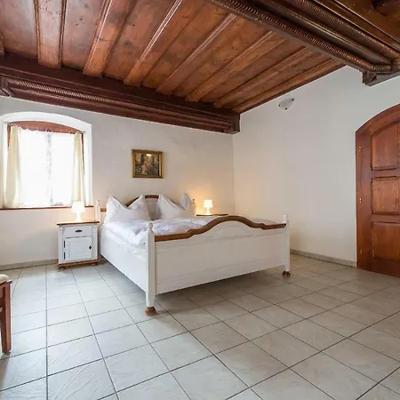 Gasthof U Zámku 3*