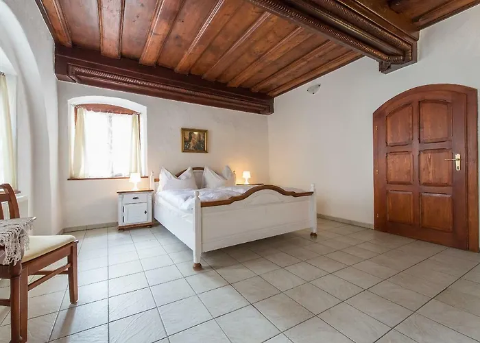 Gasthuis U Zamku 3*